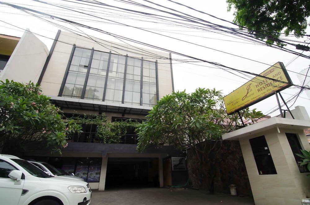 Reddoorz Near Gubeng Station Hotell Surabaya Exteriör bild